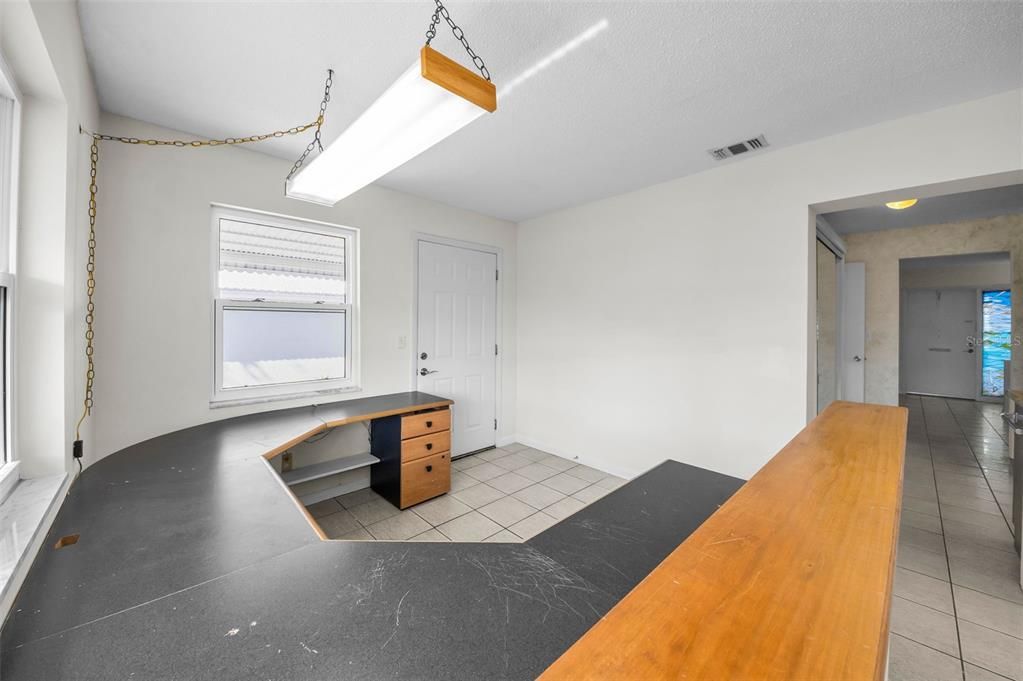 For Sale: $419,900 (2 beds, 2 baths, 1767 Square Feet)