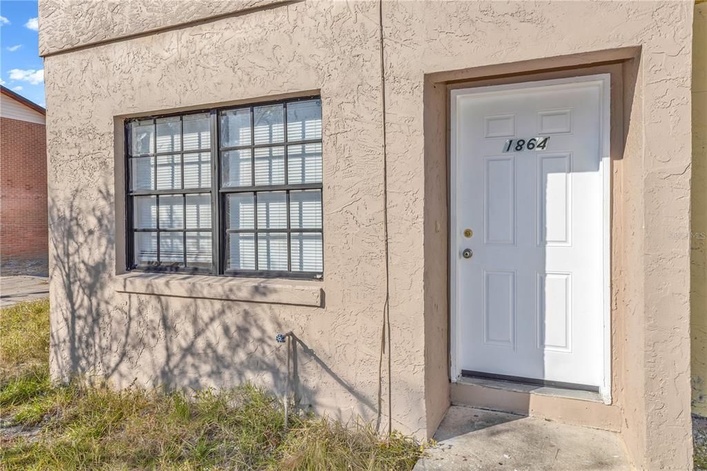 На продажу: $165,000 (2 спален, 1 ванн, 1132 Квадратных фут)