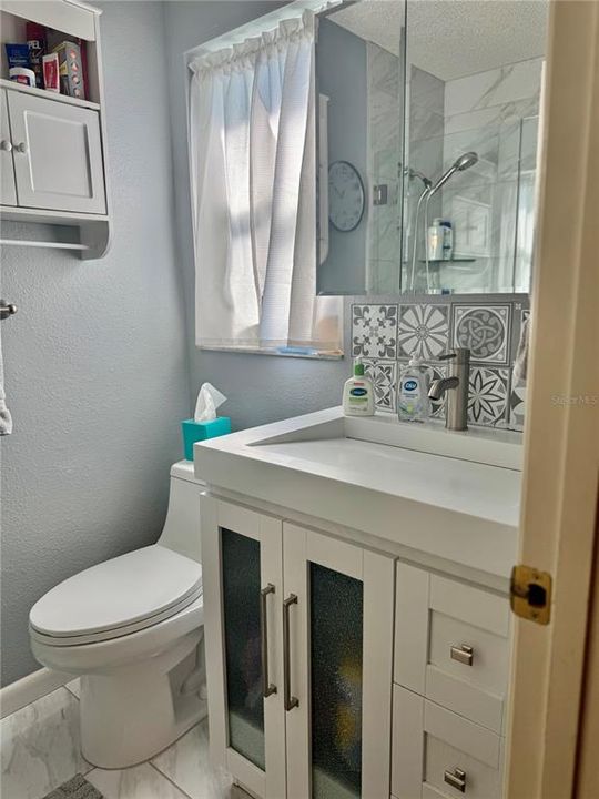 合同活跃: $299,900 (3 贝兹, 2 浴室, 1523 平方英尺)