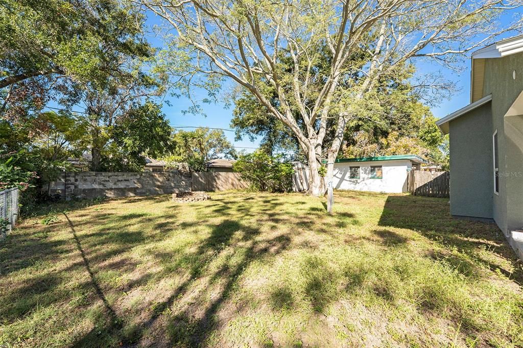 На продажу: $485,000 (3 спален, 2 ванн, 1812 Квадратных фут)