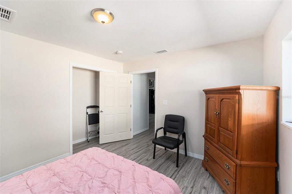 На продажу: $485,000 (3 спален, 2 ванн, 1812 Квадратных фут)