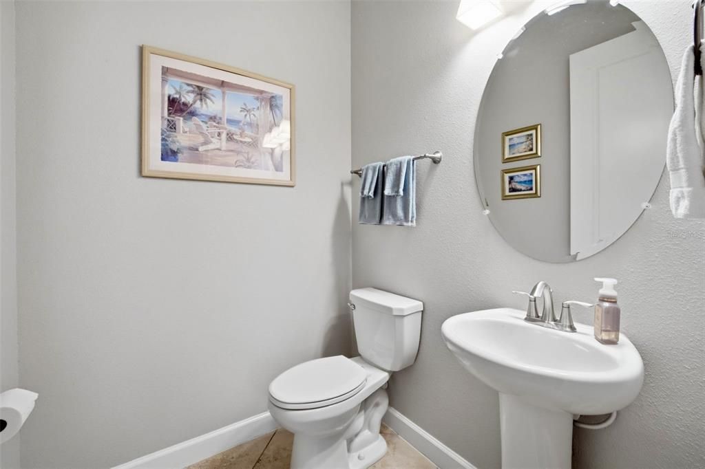 For Sale: $575,000 (3 beds, 2 baths, 2387 Square Feet)