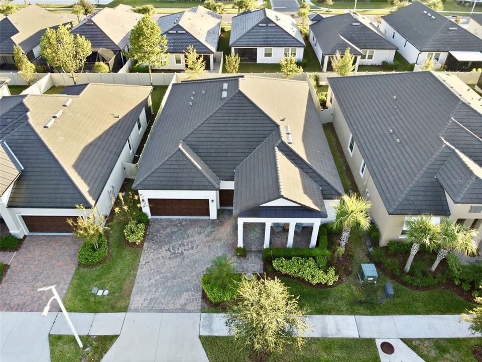 For Sale: $575,000 (3 beds, 2 baths, 2387 Square Feet)