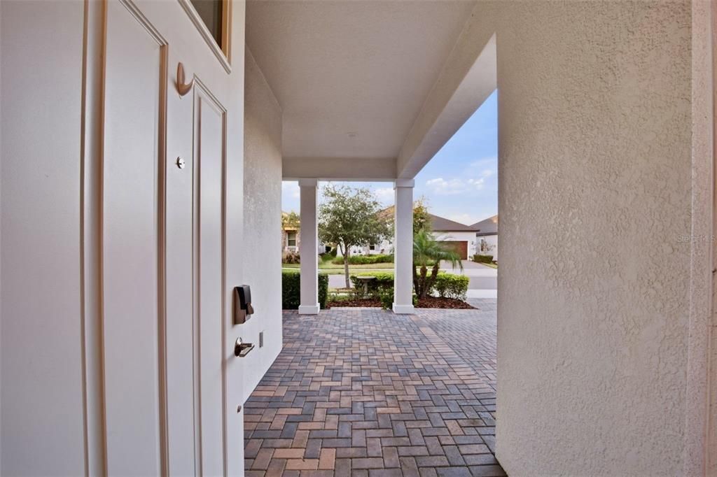 For Sale: $575,000 (3 beds, 2 baths, 2387 Square Feet)