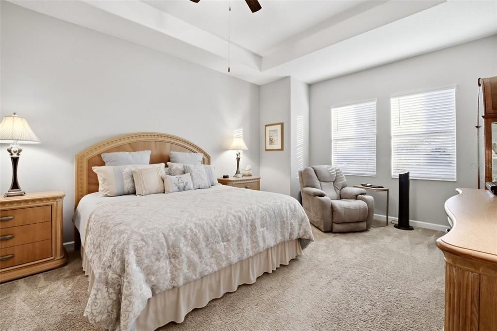 For Sale: $575,000 (3 beds, 2 baths, 2387 Square Feet)