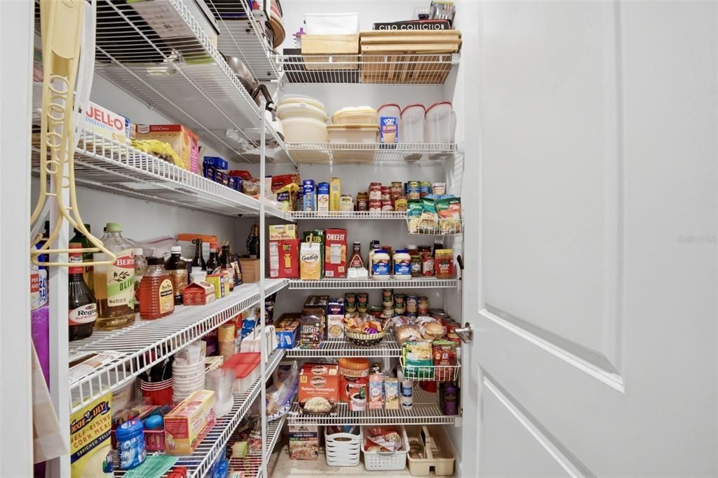 For Sale: $575,000 (3 beds, 2 baths, 2387 Square Feet)