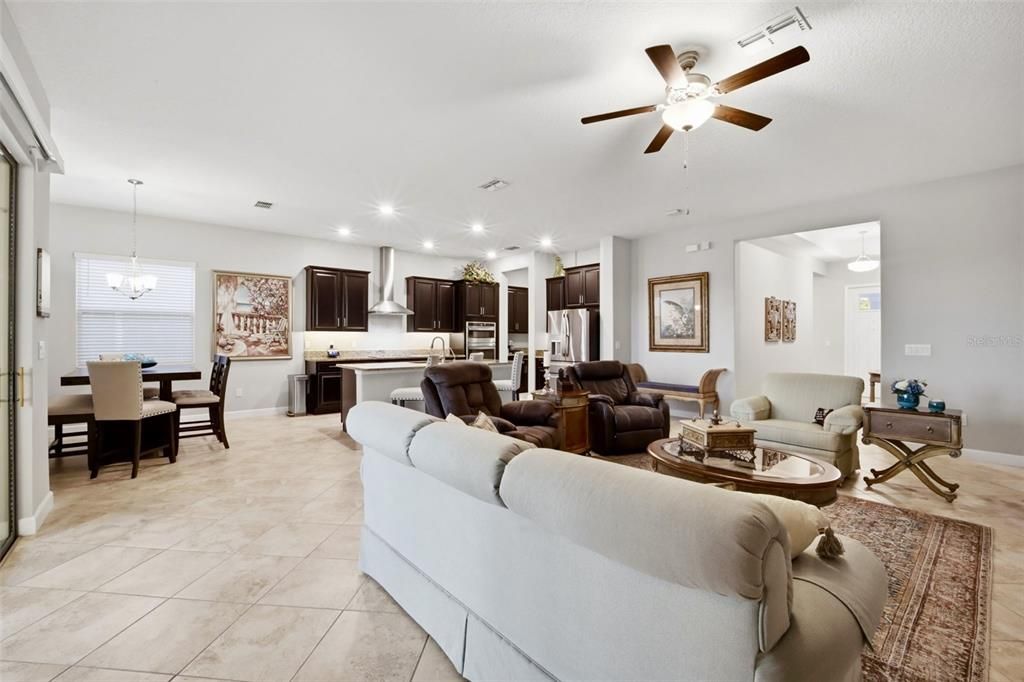 For Sale: $575,000 (3 beds, 2 baths, 2387 Square Feet)