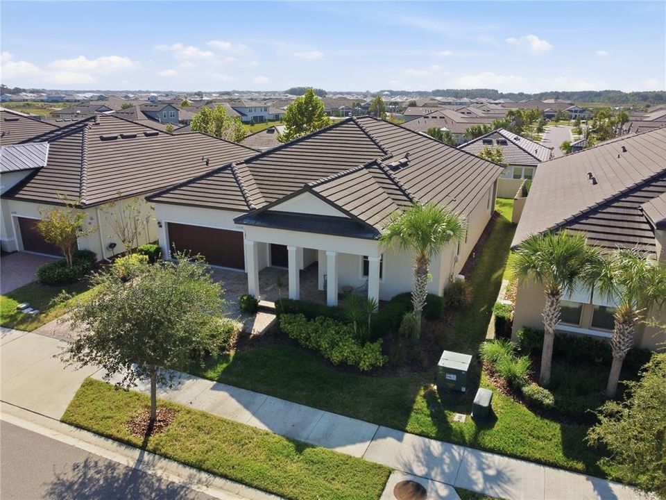 For Sale: $575,000 (3 beds, 2 baths, 2387 Square Feet)