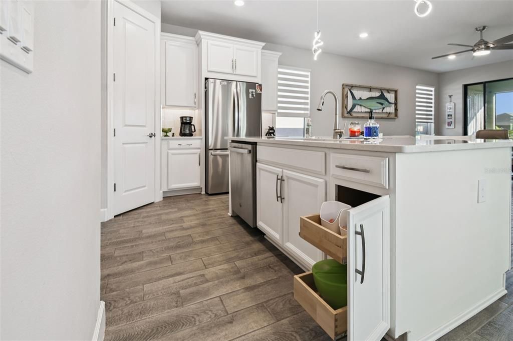 En Venta: $374,900 (3 camas, 2 baños, 1653 Pies cuadrados)