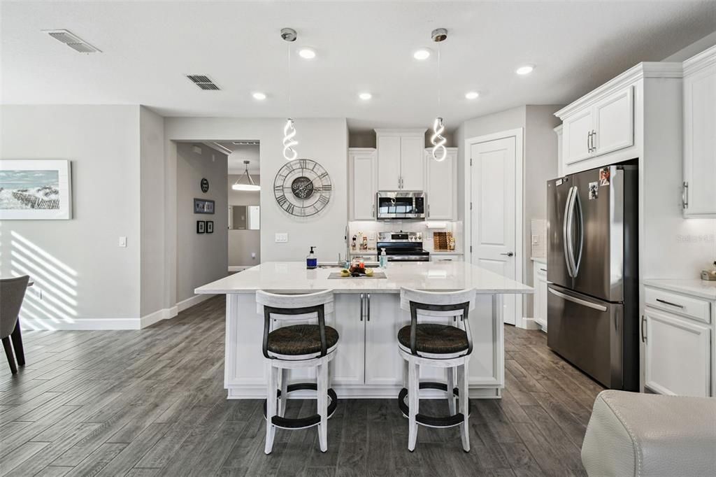 En Venta: $374,900 (3 camas, 2 baños, 1653 Pies cuadrados)