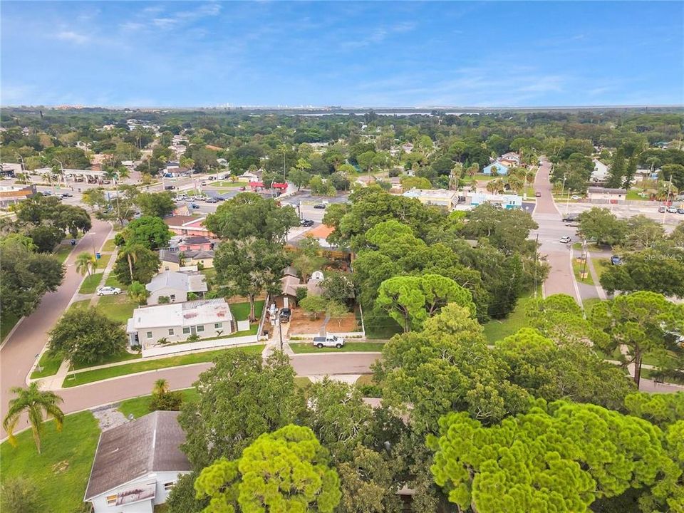 В аренду: $3,000 (4 спален, 2 ванн, 1365 Квадратных фут)