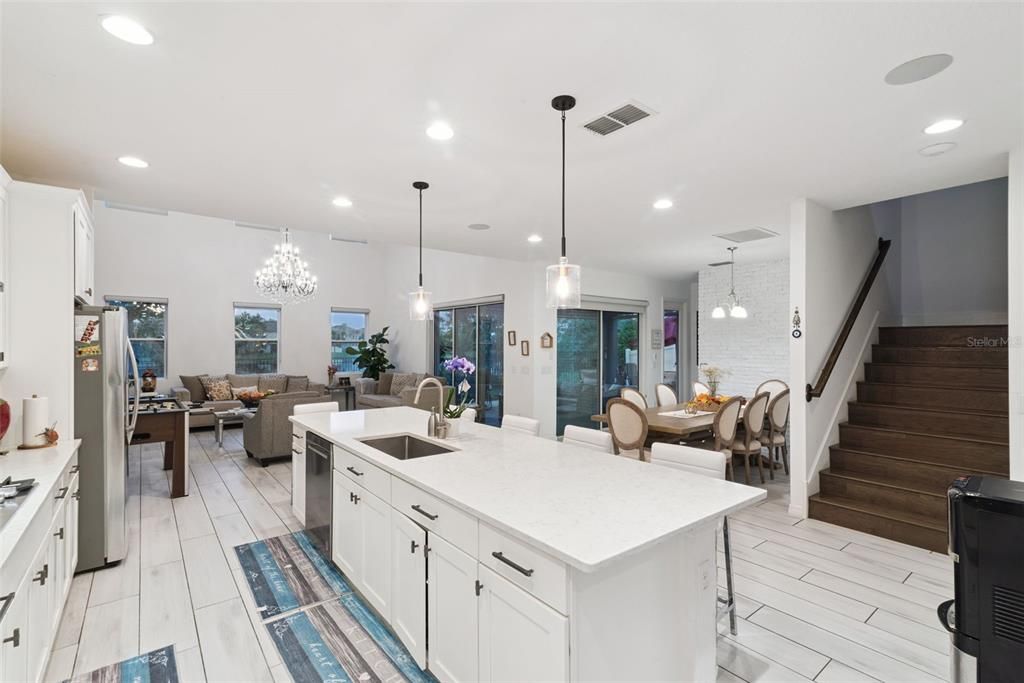 待售: $995,000 (5 贝兹, 4 浴室, 3602 平方英尺)