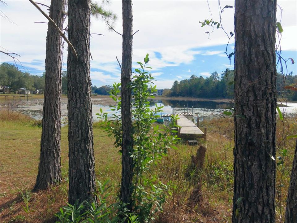 For Sale: $199,999 (2 beds, 1 baths, 864 Square Feet)