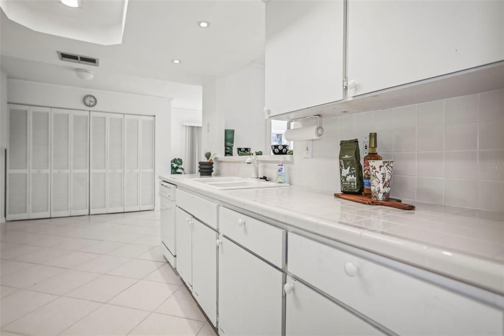 For Sale: $429,000 (2 beds, 2 baths, 1760 Square Feet)