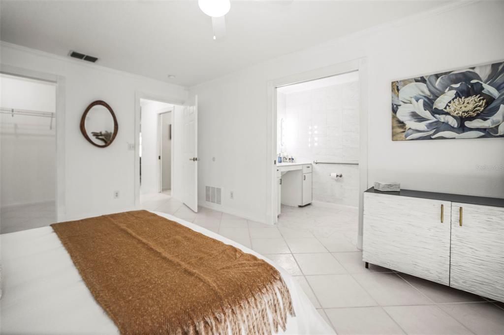 For Sale: $429,000 (2 beds, 2 baths, 1760 Square Feet)