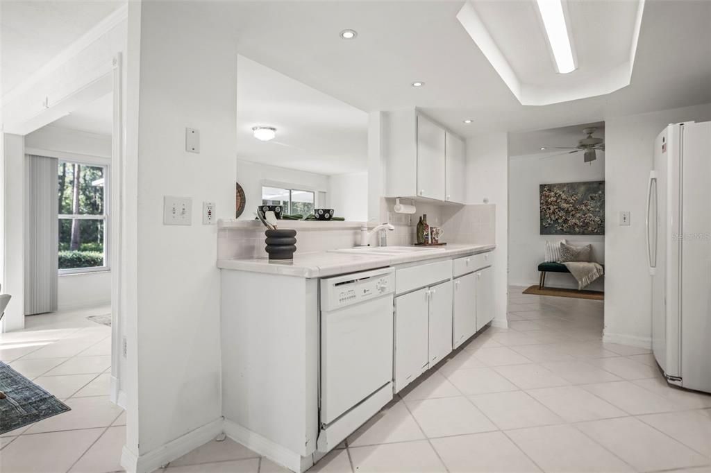 For Sale: $429,000 (2 beds, 2 baths, 1760 Square Feet)