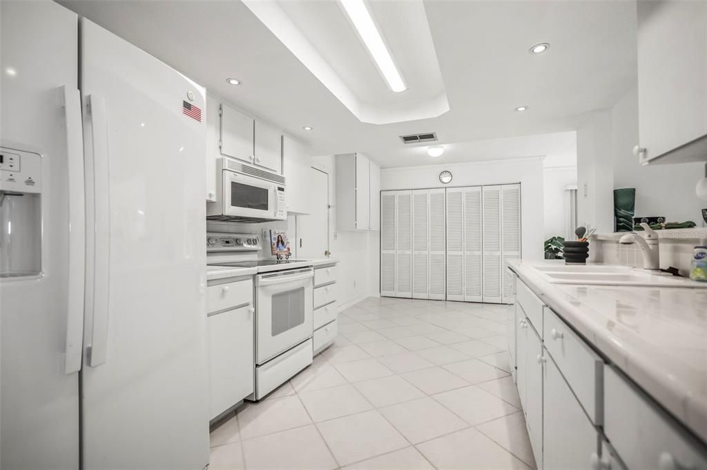 For Sale: $429,000 (2 beds, 2 baths, 1760 Square Feet)