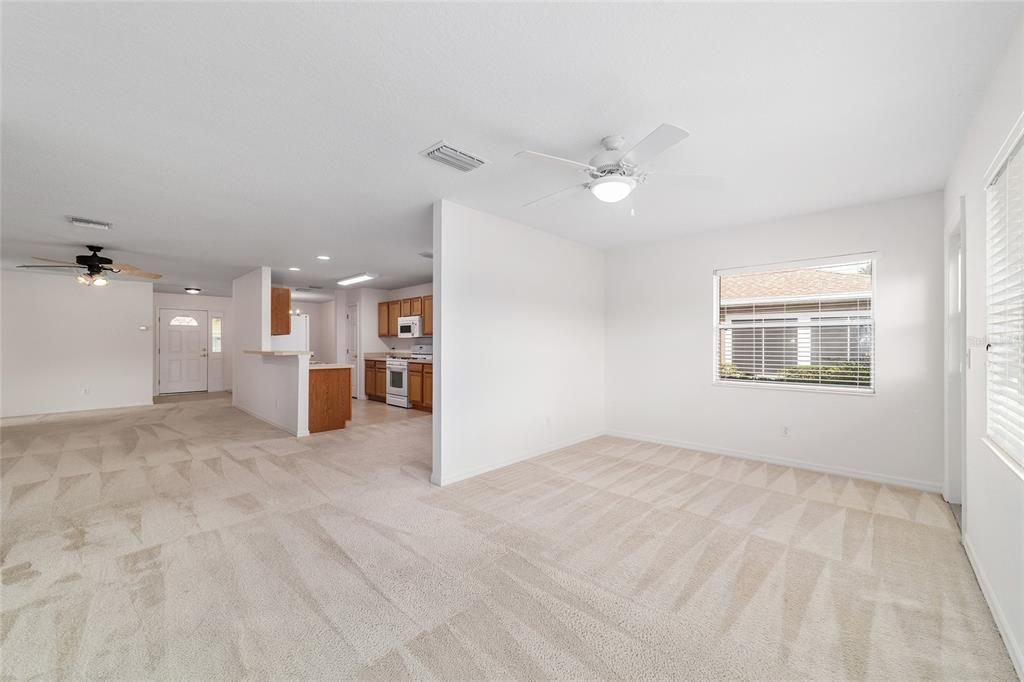 For Sale: $220,000 (2 beds, 2 baths, 1420 Square Feet)