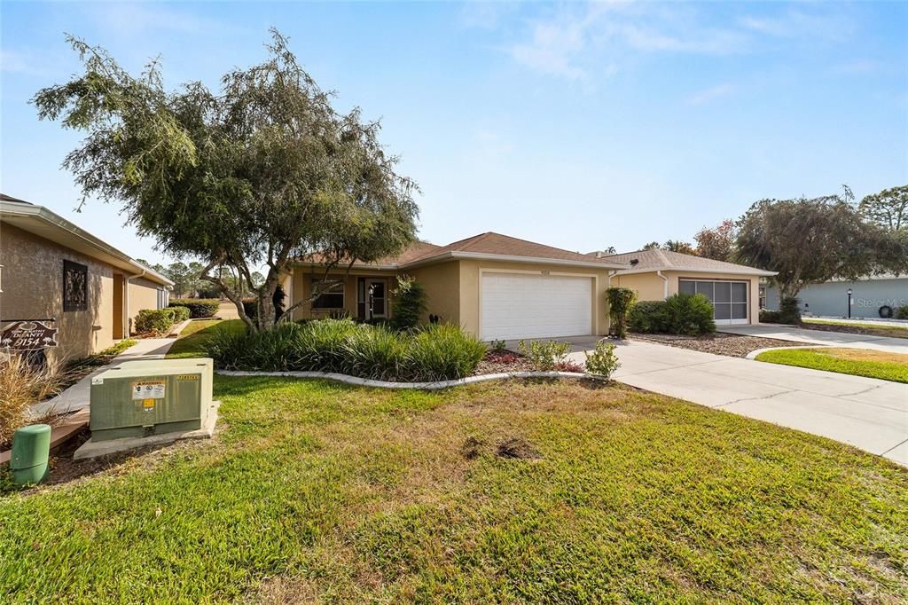 For Sale: $220,000 (2 beds, 2 baths, 1420 Square Feet)