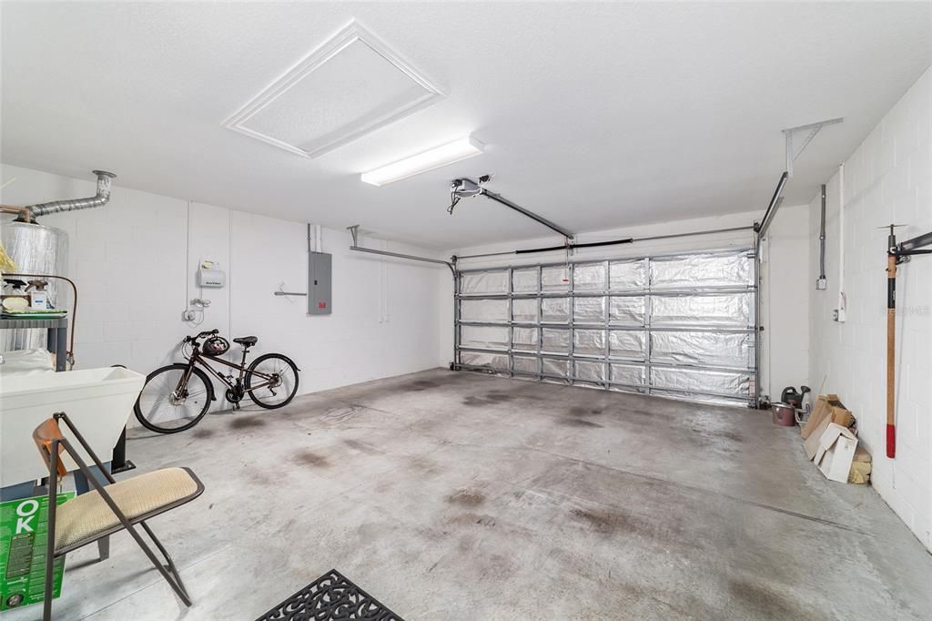 For Sale: $220,000 (2 beds, 2 baths, 1420 Square Feet)