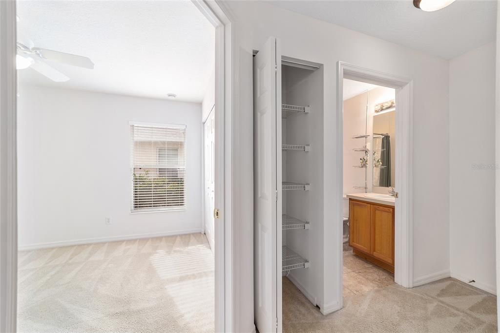 For Sale: $220,000 (2 beds, 2 baths, 1420 Square Feet)