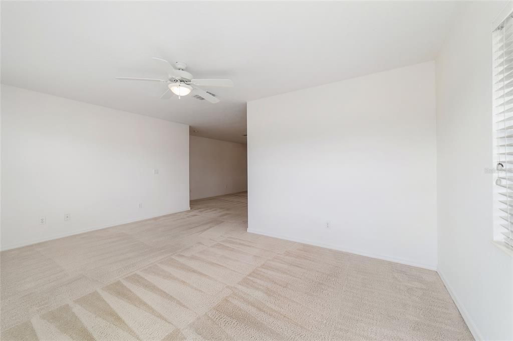 For Sale: $220,000 (2 beds, 2 baths, 1420 Square Feet)