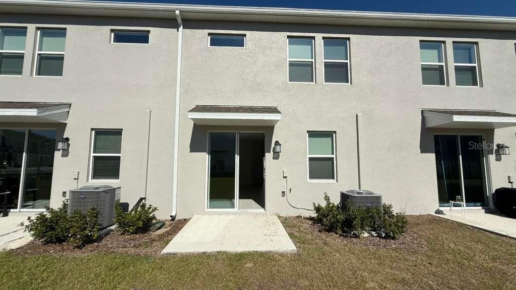 В аренду: $2,090 (3 спален, 2 ванн, 1689 Квадратных фут)