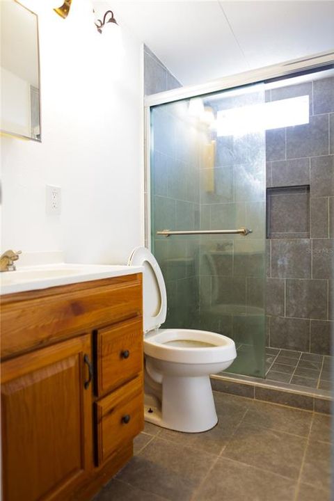 На продажу: $324,900 (4 спален, 2 ванн, 1782 Квадратных фут)