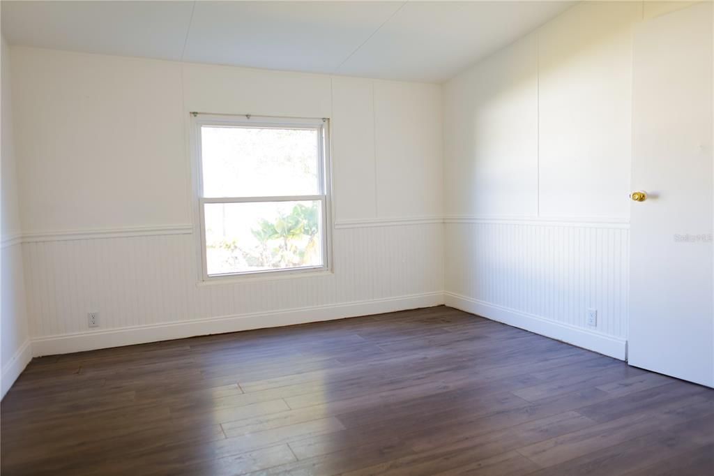 На продажу: $324,900 (4 спален, 2 ванн, 1782 Квадратных фут)