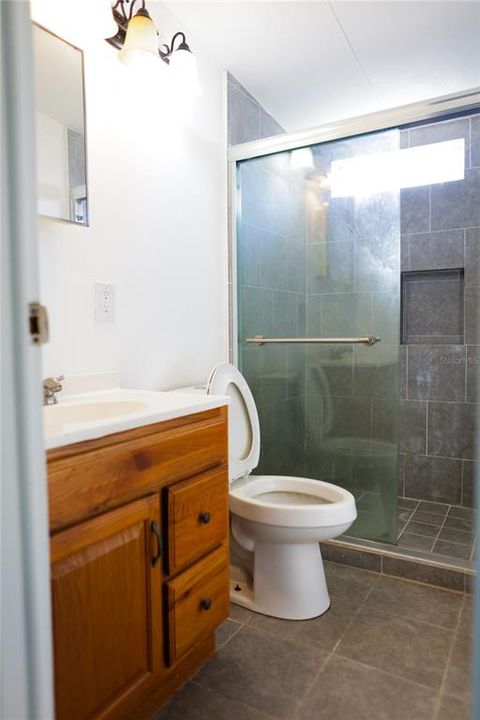 На продажу: $324,900 (4 спален, 2 ванн, 1782 Квадратных фут)