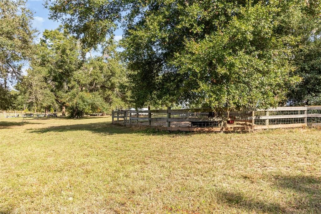 For Sale: $1,400,000 (3 beds, 2 baths, 1900 Square Feet)