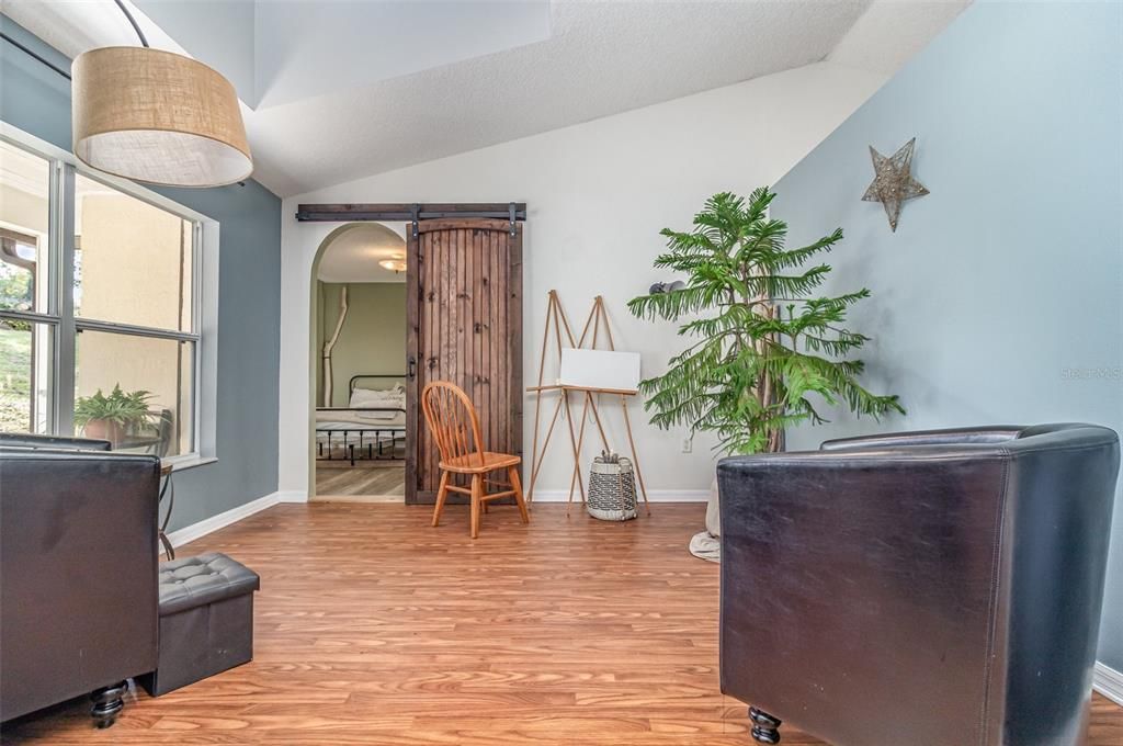 For Sale: $1,400,000 (3 beds, 2 baths, 1900 Square Feet)