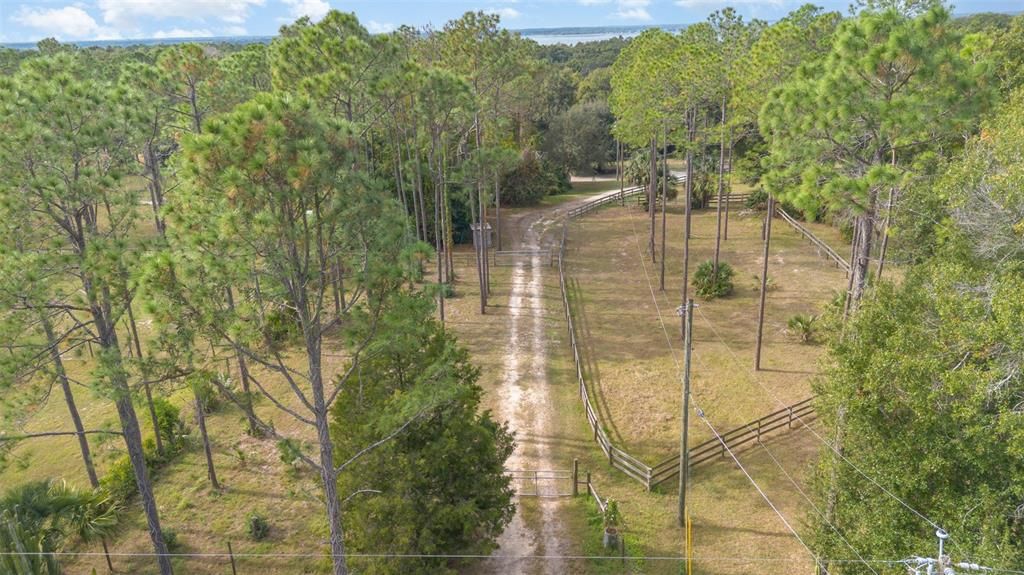 For Sale: $1,400,000 (3 beds, 2 baths, 1900 Square Feet)