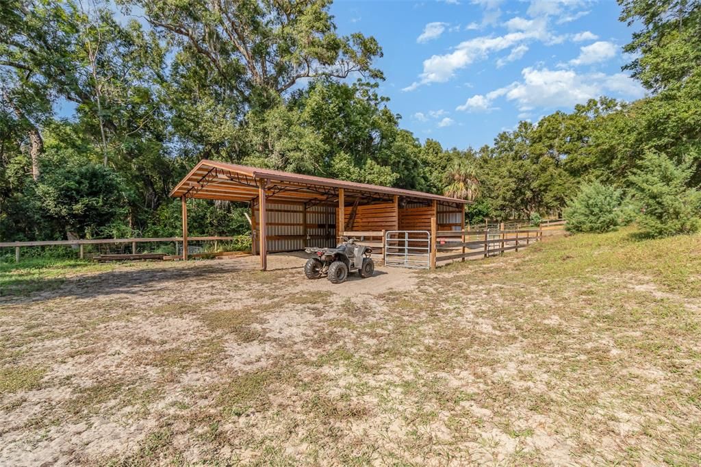 For Sale: $1,400,000 (3 beds, 2 baths, 1900 Square Feet)