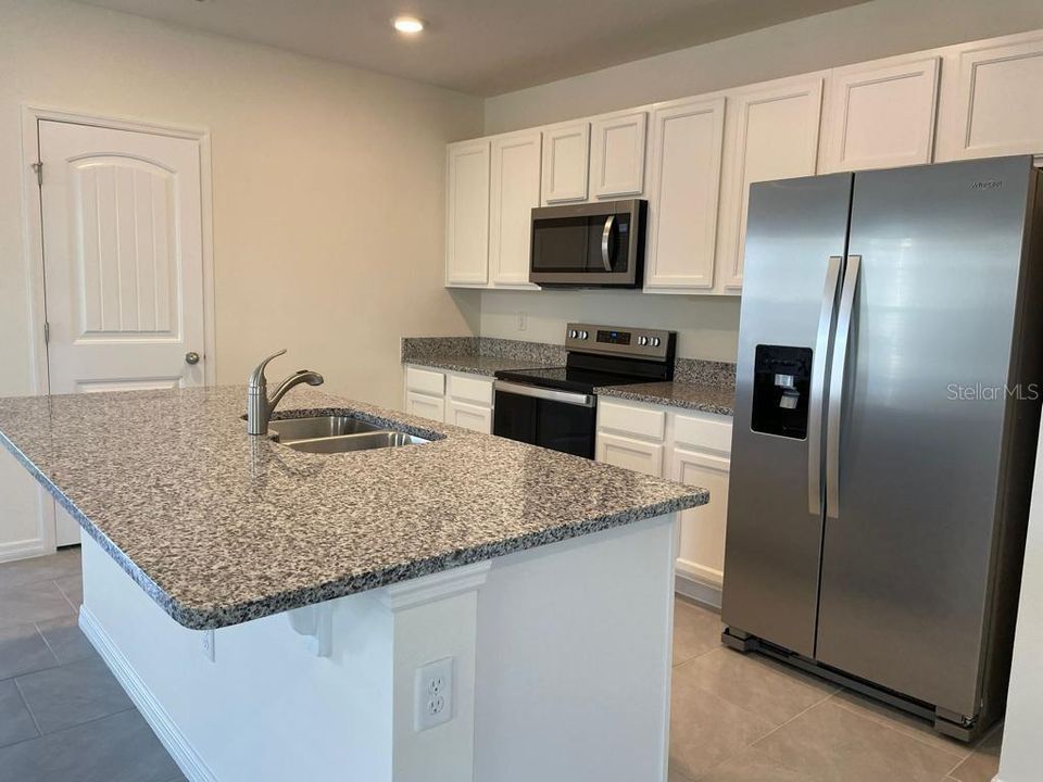 Active With Contract: $2,590 (3 beds, 2 baths, 1814 Square Feet)