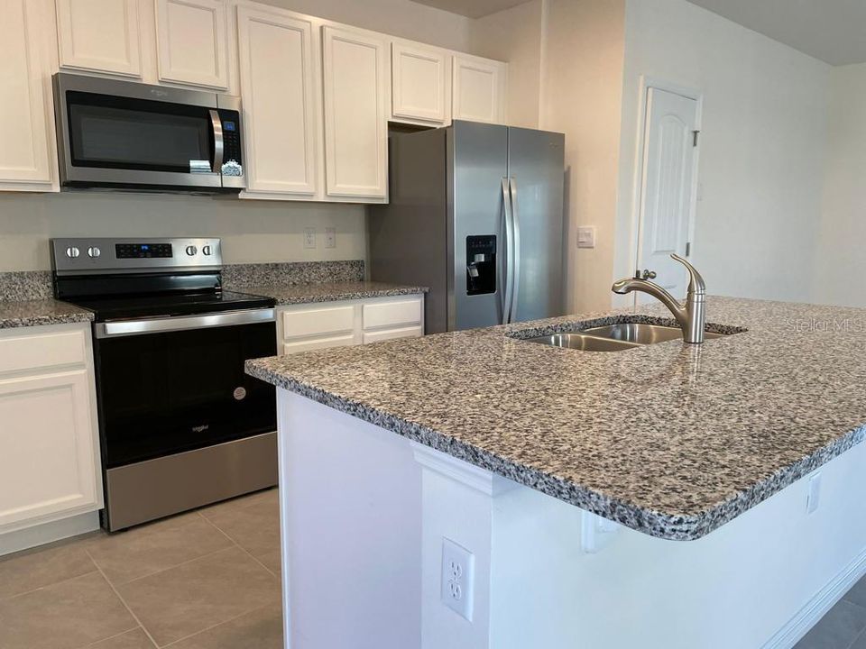 Active With Contract: $2,590 (3 beds, 2 baths, 1814 Square Feet)