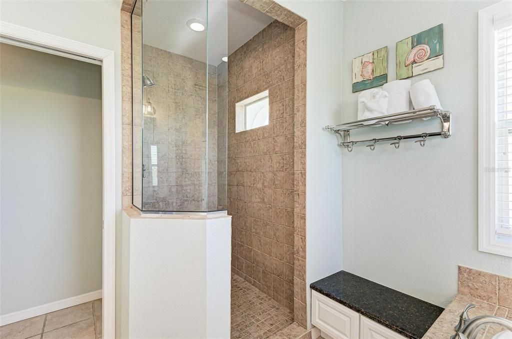 For Sale: $1,765,000 (3 beds, 3 baths, 2703 Square Feet)