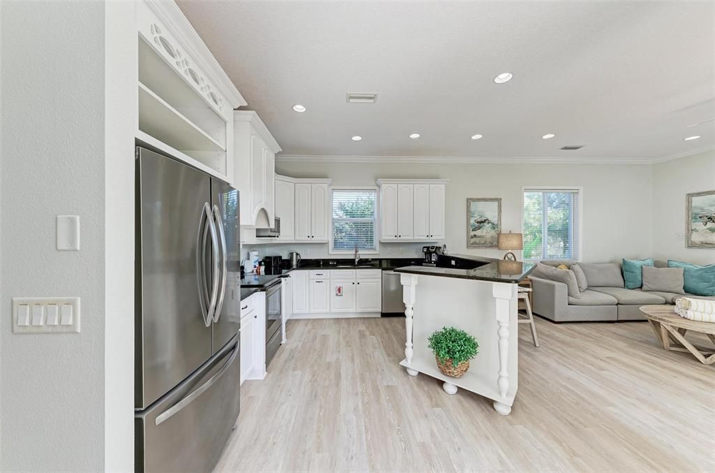 For Sale: $1,765,000 (3 beds, 3 baths, 2703 Square Feet)