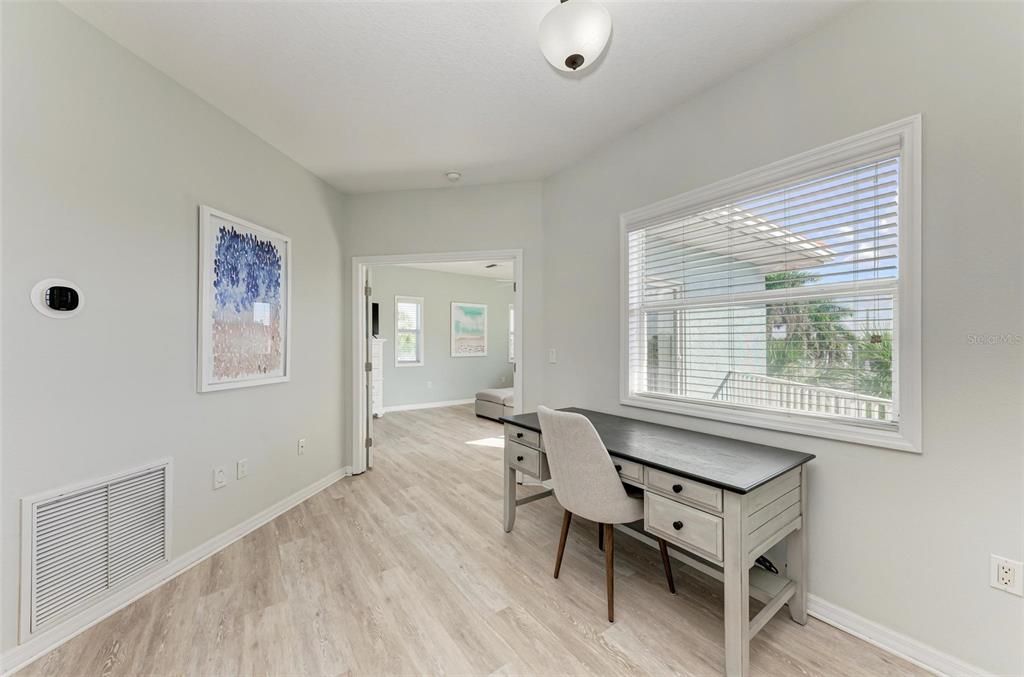 For Sale: $1,765,000 (3 beds, 3 baths, 2703 Square Feet)