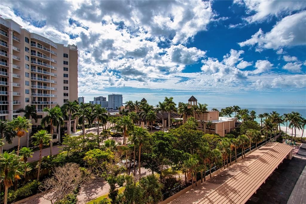 For Sale: $895,000 (2 beds, 2 baths, 1421 Square Feet)