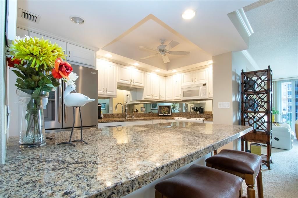 For Sale: $895,000 (2 beds, 2 baths, 1421 Square Feet)