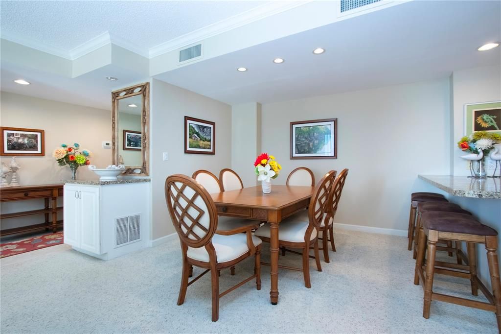 For Sale: $895,000 (2 beds, 2 baths, 1421 Square Feet)