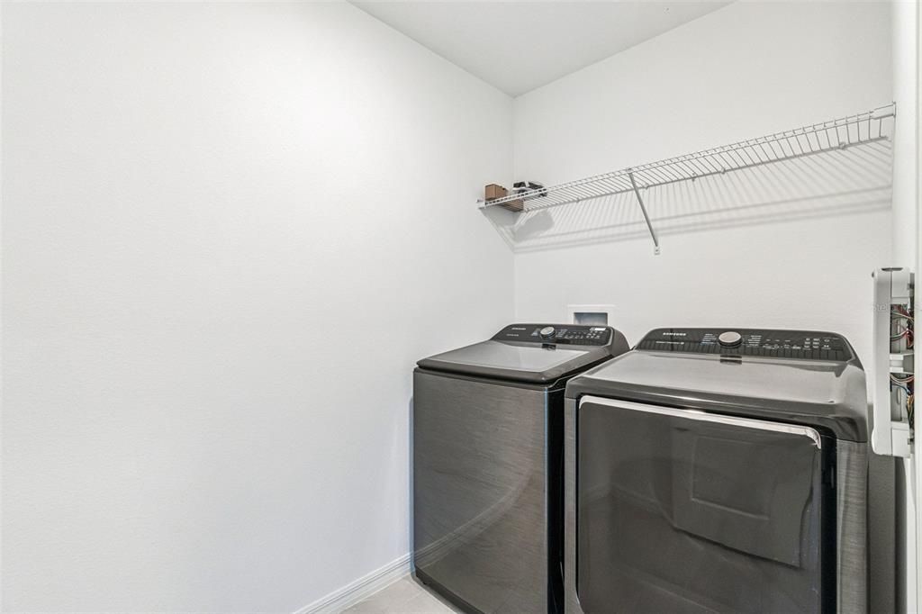 For Rent: $3,200 (3 beds, 3 baths, 2016 Square Feet)