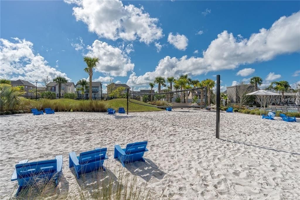 For Rent: $3,200 (3 beds, 3 baths, 2016 Square Feet)