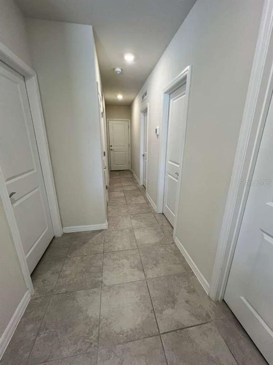 For Rent: $2,500 (4 beds, 2 baths, 4482 Square Feet)