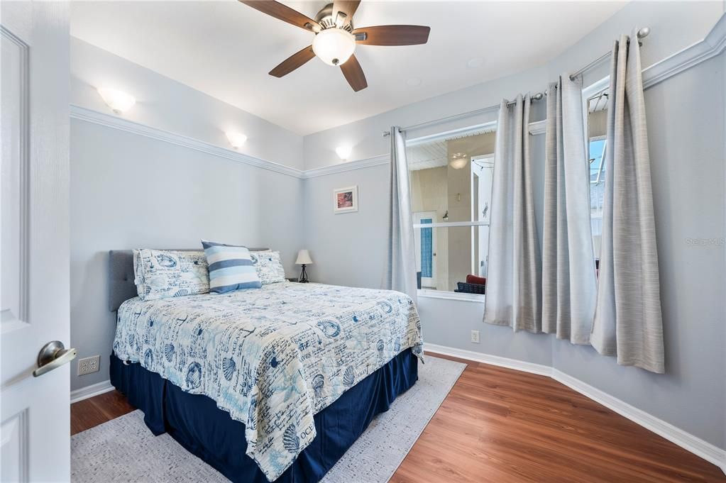 Activo con contrato: $365,000 (3 camas, 3 baños, 1819 Pies cuadrados)