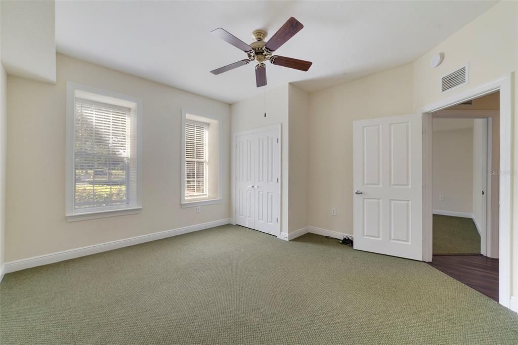 待售: $245,000 (3 贝兹, 2 浴室, 1344 平方英尺)