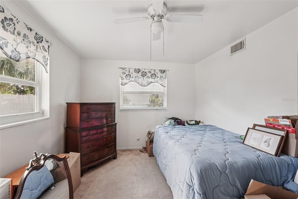 Activo con contrato: $269,000 (2 camas, 2 baños, 1232 Pies cuadrados)