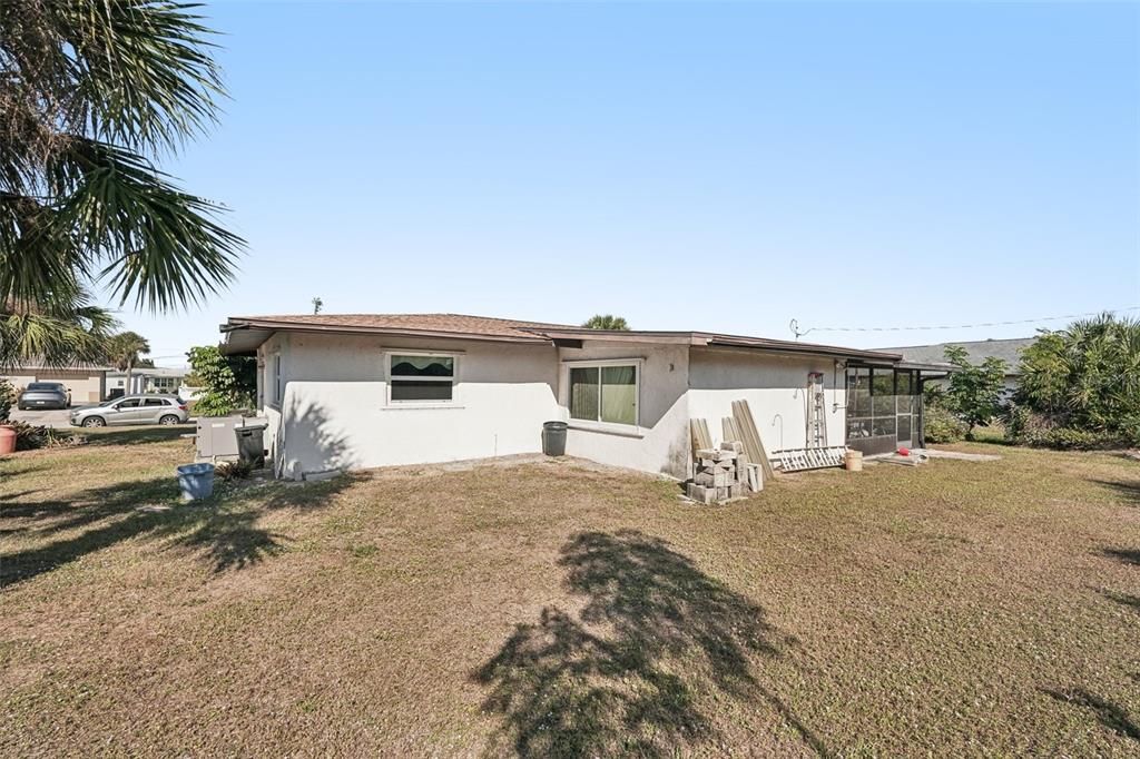 Activo con contrato: $269,000 (2 camas, 2 baños, 1232 Pies cuadrados)