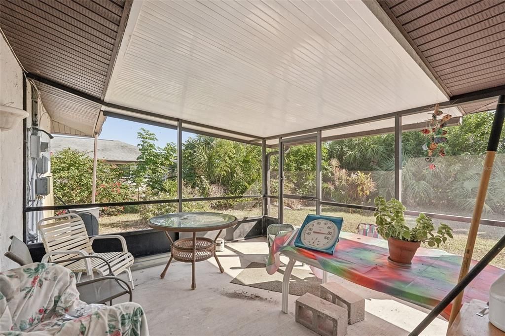 Activo con contrato: $269,000 (2 camas, 2 baños, 1232 Pies cuadrados)